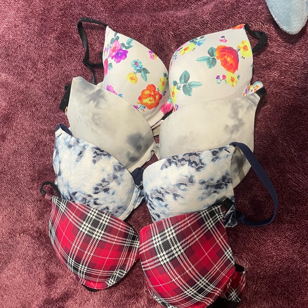 Victoria secret push-ups size 34B